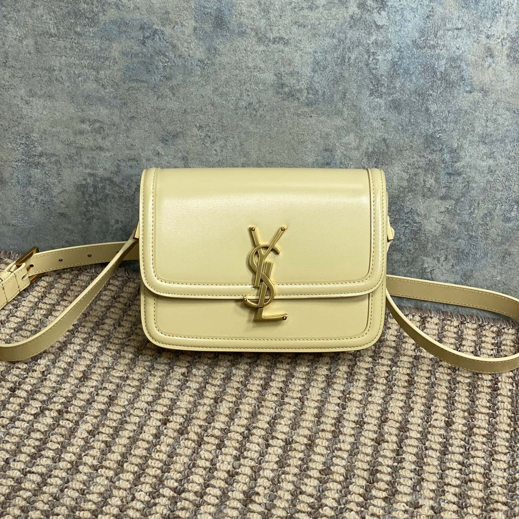 ソルフェリーノ スモールサッチェル 19インチ カナリーイエロー カーフスキン ゴールド金具