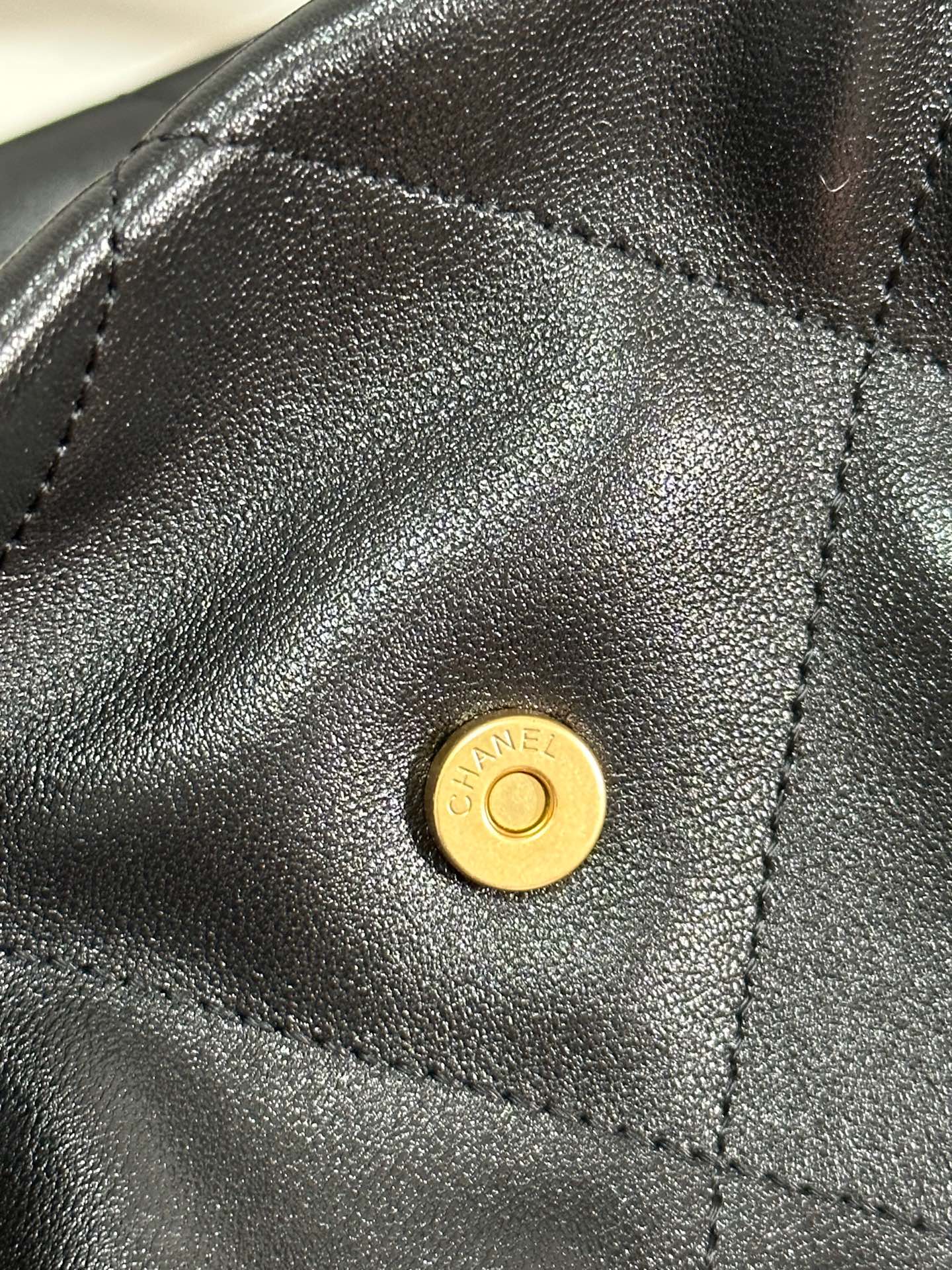 MAXI SHOPPING BAG 36 IN BLACK LAMBSKIN GOLD METALLIC