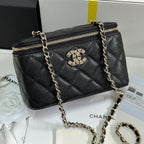 ヴァニティケース 17 クリスタルスタッズロゴ ブラックカーフスキン ゴールド金具