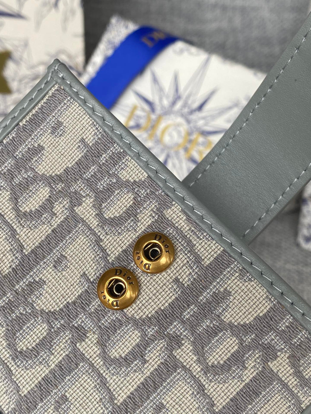 モンテーニュ ウォレット 11 オスログレー モノグラム オブリーク ジャカード