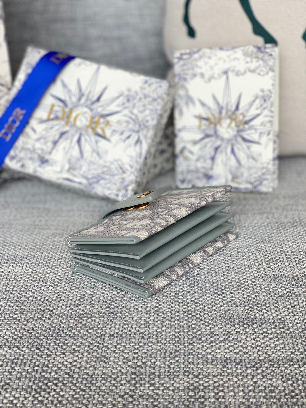 モンテーニュ ウォレット 11 オスログレー モノグラム オブリーク ジャカード