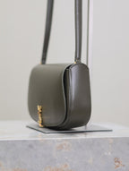 ミニ ヴォルテール イン ボックス 17 コンブグリーン カーフスキン ゴールドロゴ