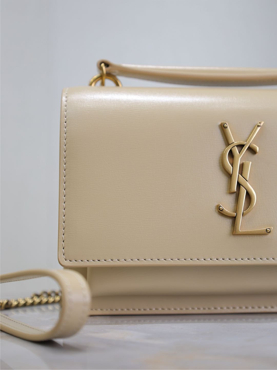 サンセット スモールバッグ 19インチ ベージュカーフスキン ゴールド金具