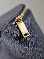 クラシック クロスボディバッグ 25インチ ブラック キャビアレザー ゴールドロゴ