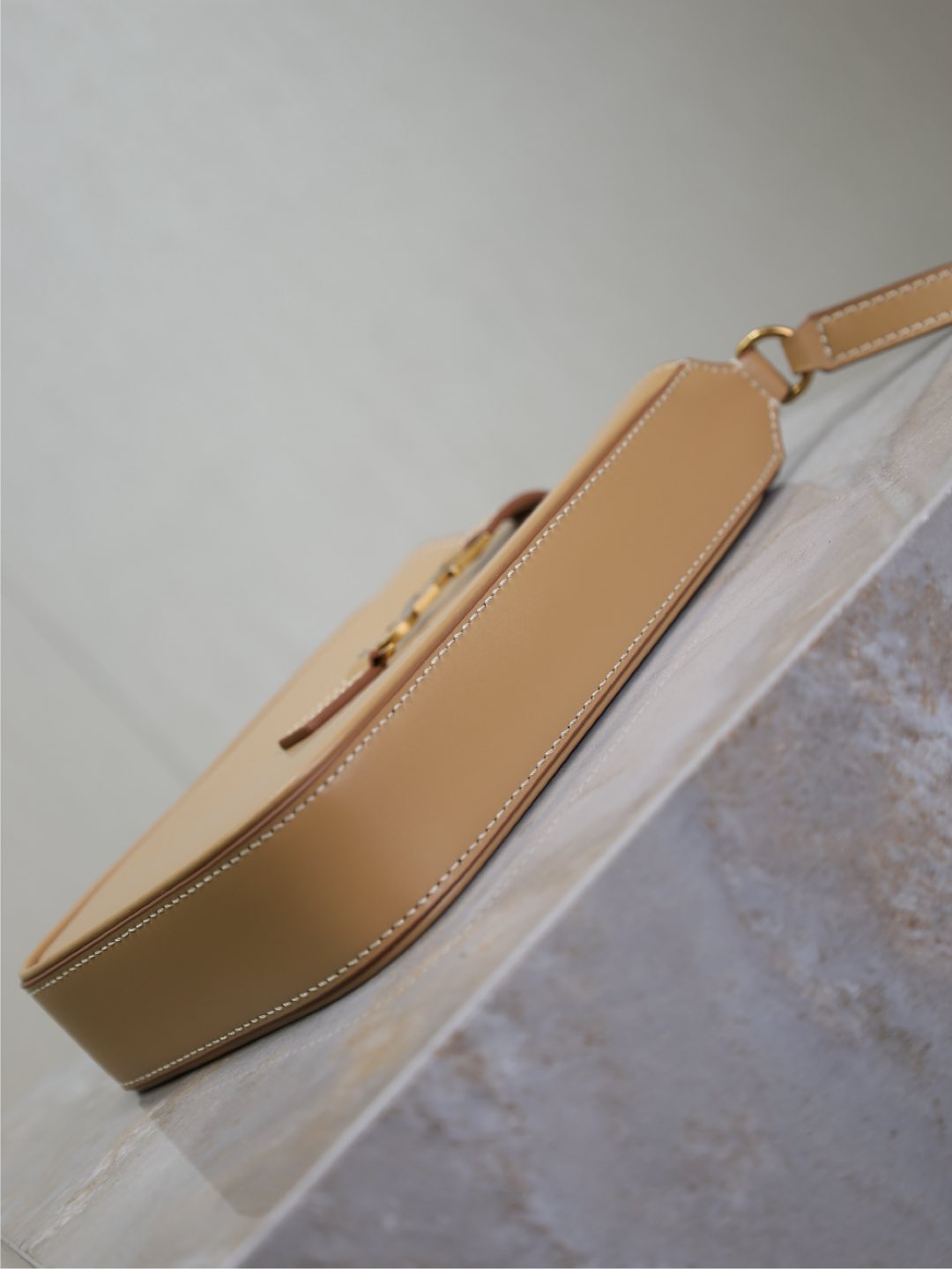 LE 5 À 7 フォンバッグ 18インチ サイダーブラウン カーフスキン