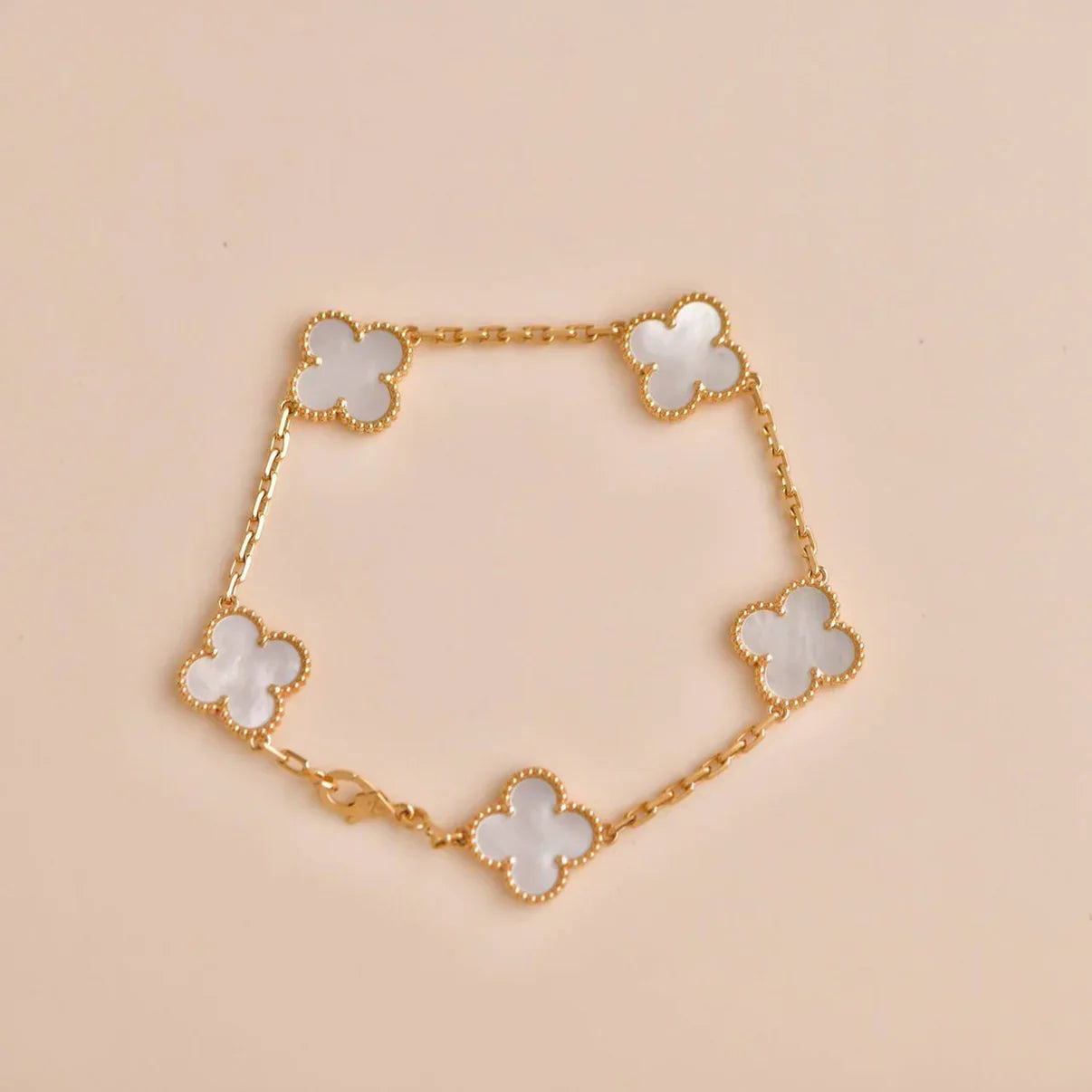 [⭐JeweliWhal]CLOVER WHITE PEARL MOP 5 MOTIF BRACELET COLLECTION