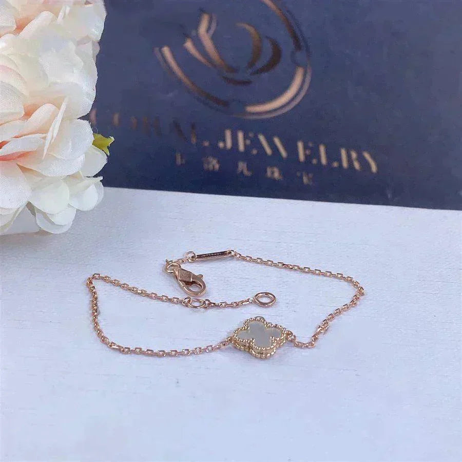 [⭐JeweliWhal]クローバー ホワイトモップ シングルフラワーブレスレット