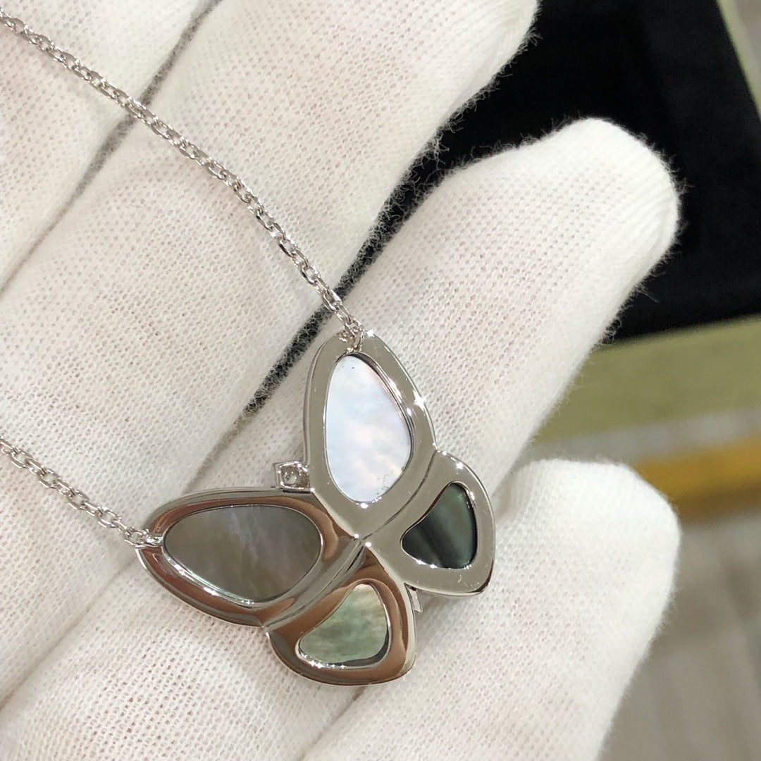 [⭐JeweliWhal]LARGE BUTTERFLY SILVER PENDANT DIAMOND NECKLACE