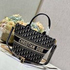 CD 新作 バスケットバッグ ブルー 斜め刺繍