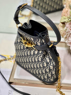 CEST CD 24CM BLUE OBLIQUE EMBROIDERY