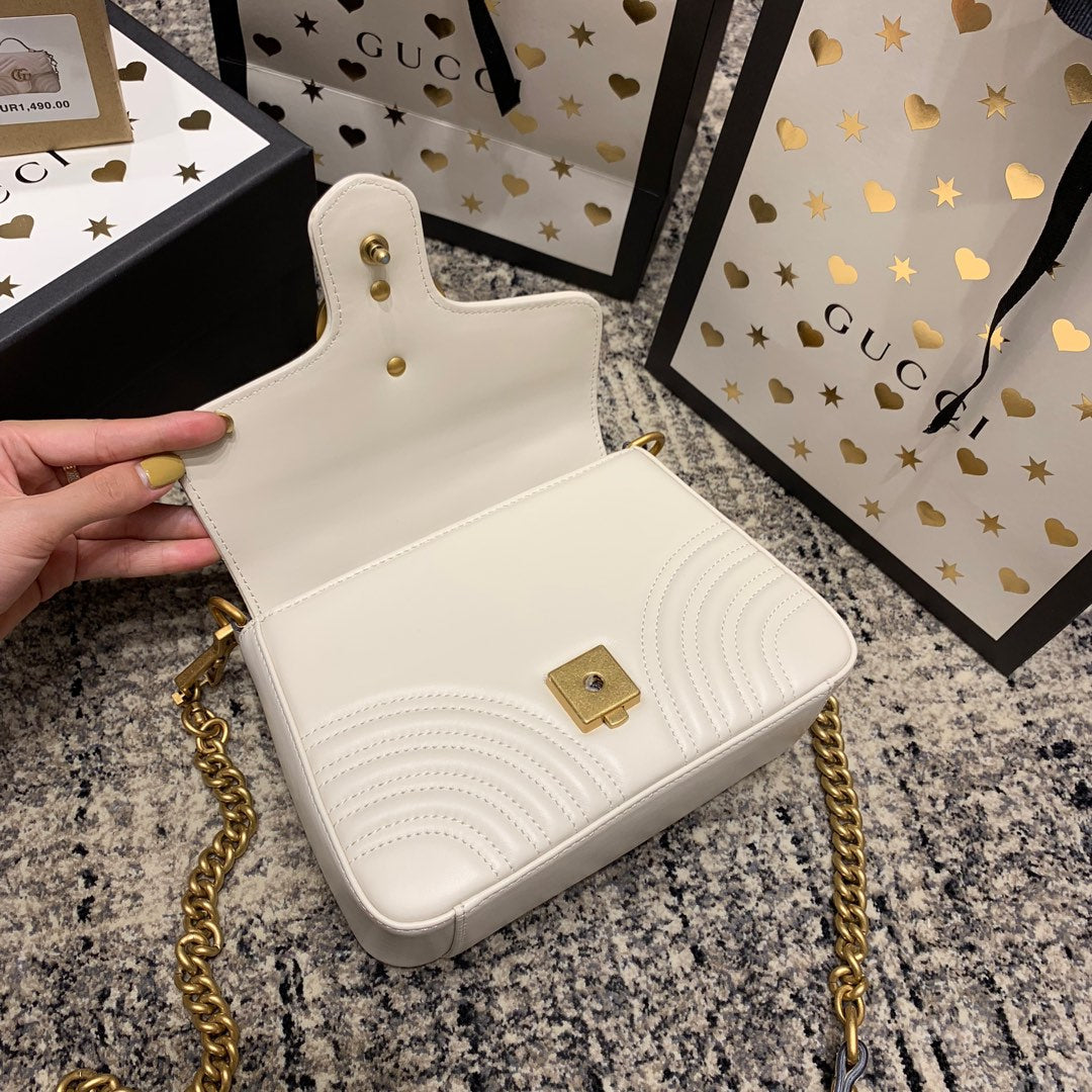 GGマーモント 21cm ミニトップ ホワイトカーフスキン ゴールド金具