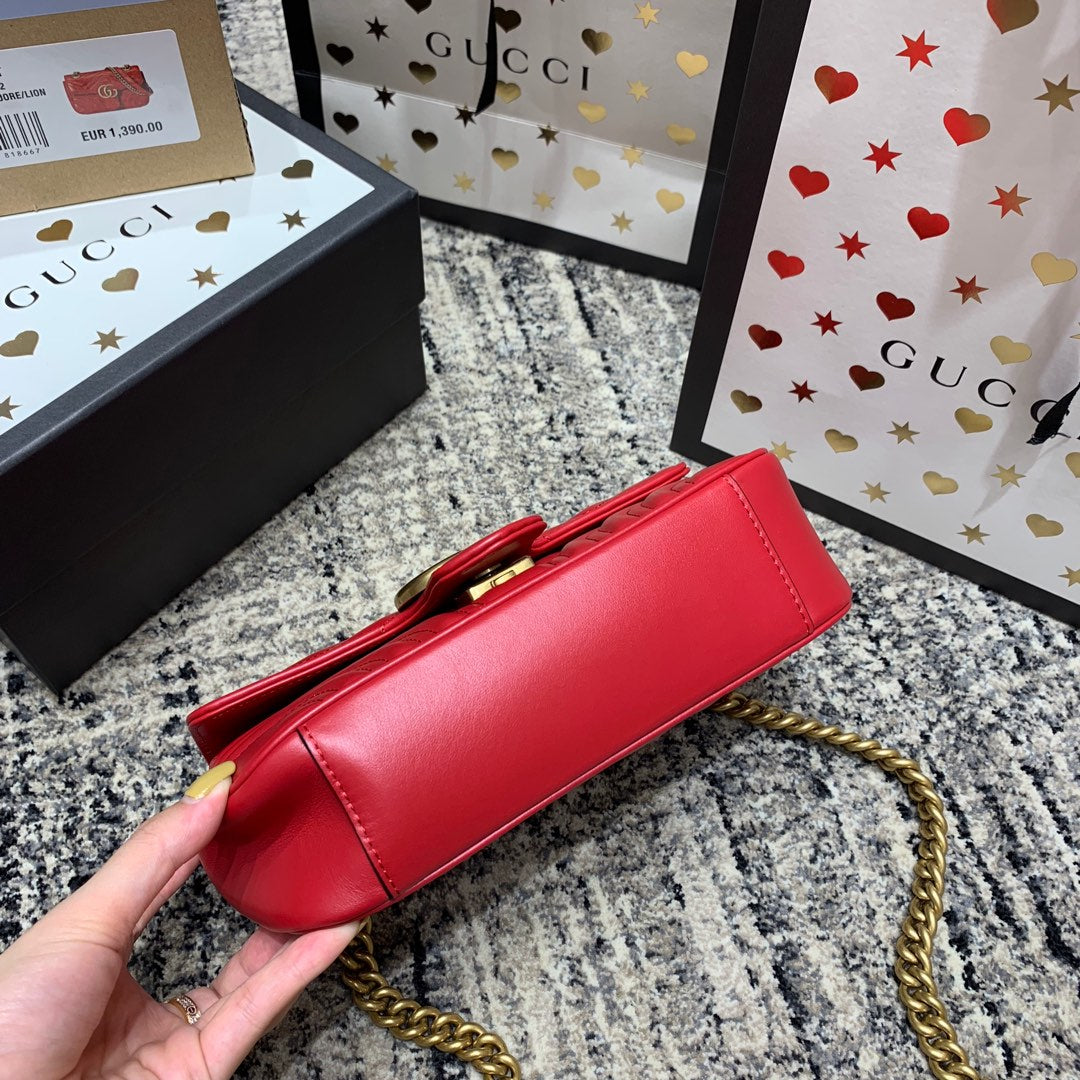 GGマーモント 22cm レッドカーフスキン ゴールドハードウェア