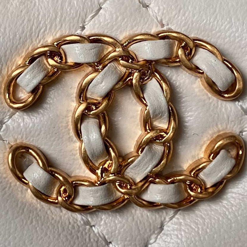 CC バニティケース 17cm ホワイト ラムスキン ゴールド金具