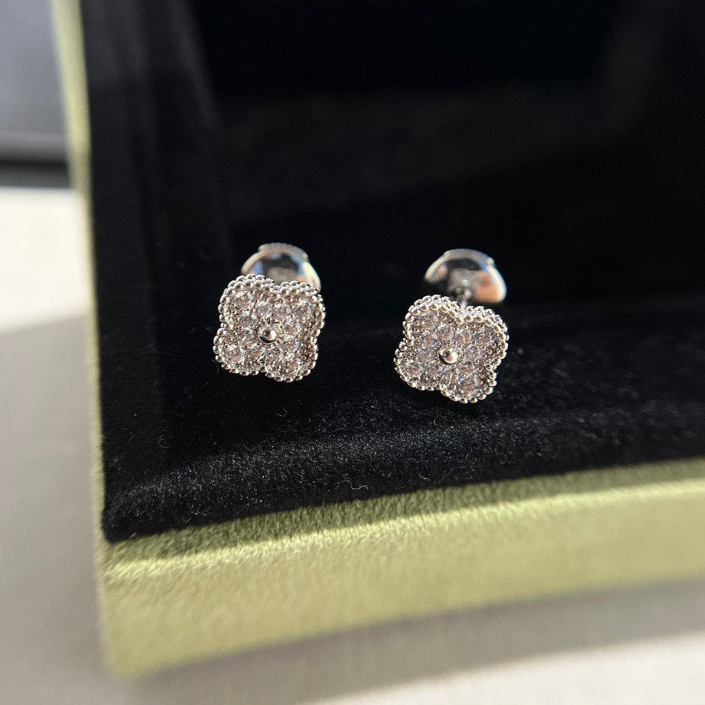 [⭐JeweliWhal]CLOVER MINI DIAMOND STUD EARRINGS